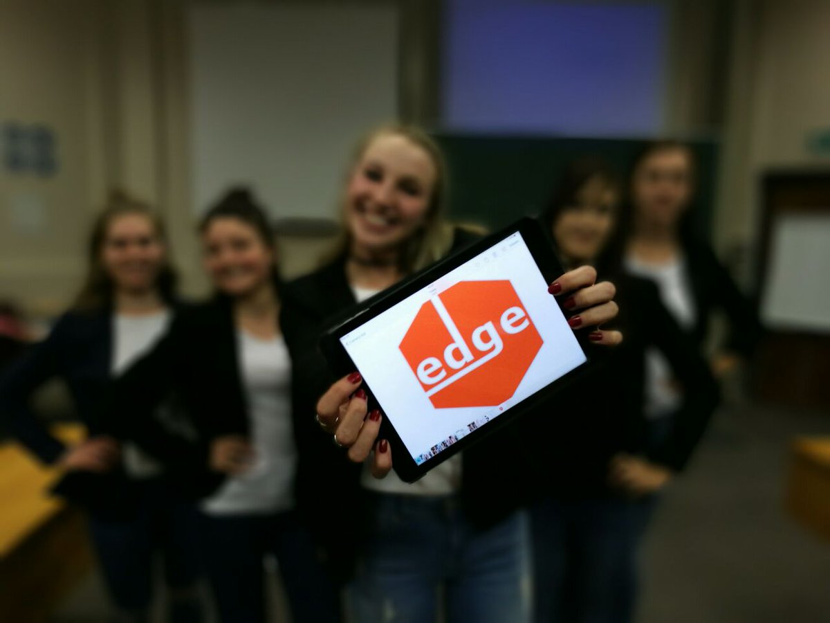 1995Heidi's tweet photo. Not just any tablet - Innovation at your fingertips. #simbound #up4marketing #practicemakesperfect #edge #techsav https://t.co/xYgl11FE7G