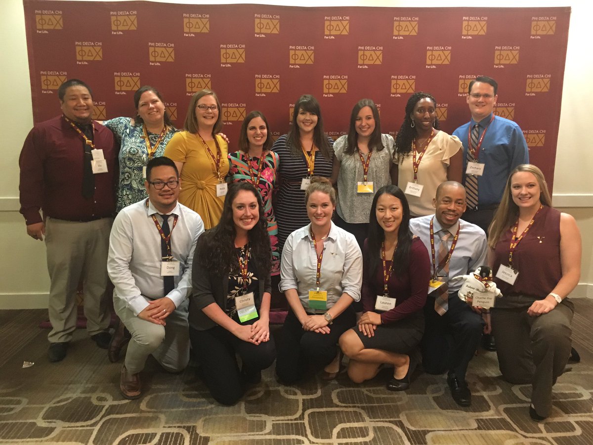 PDCGammaDelta's tweet photo. Gamma Delta meets Delta Gamma! Tennessee and California come together at #PDCGC2017 ❤️💛 https://t.co/gg5ubOI3PD
