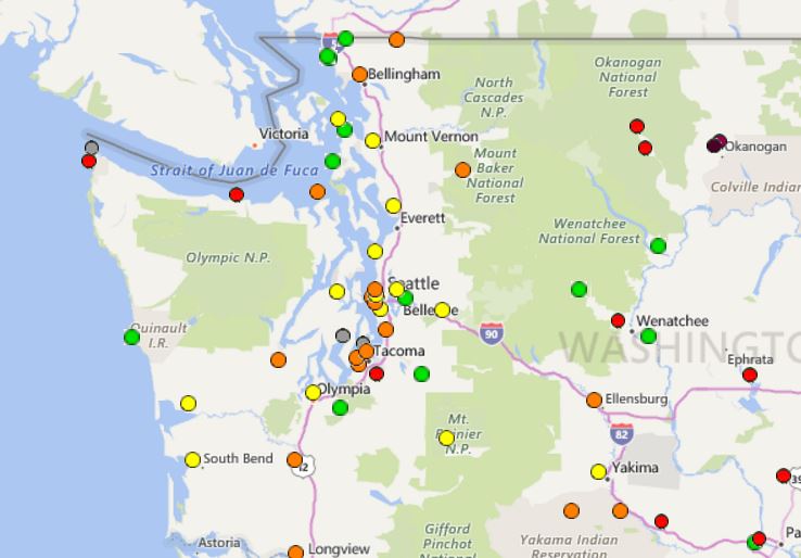 ScottSeattleWx's tweet photo. Current Air Quality. Red = Unhealthy. Orange: Unhealthy for Sensitive Groups. Yellow: Moderate -- https://t.co/VJstAbcmJ0 https://t.co/wzEzoX6taH