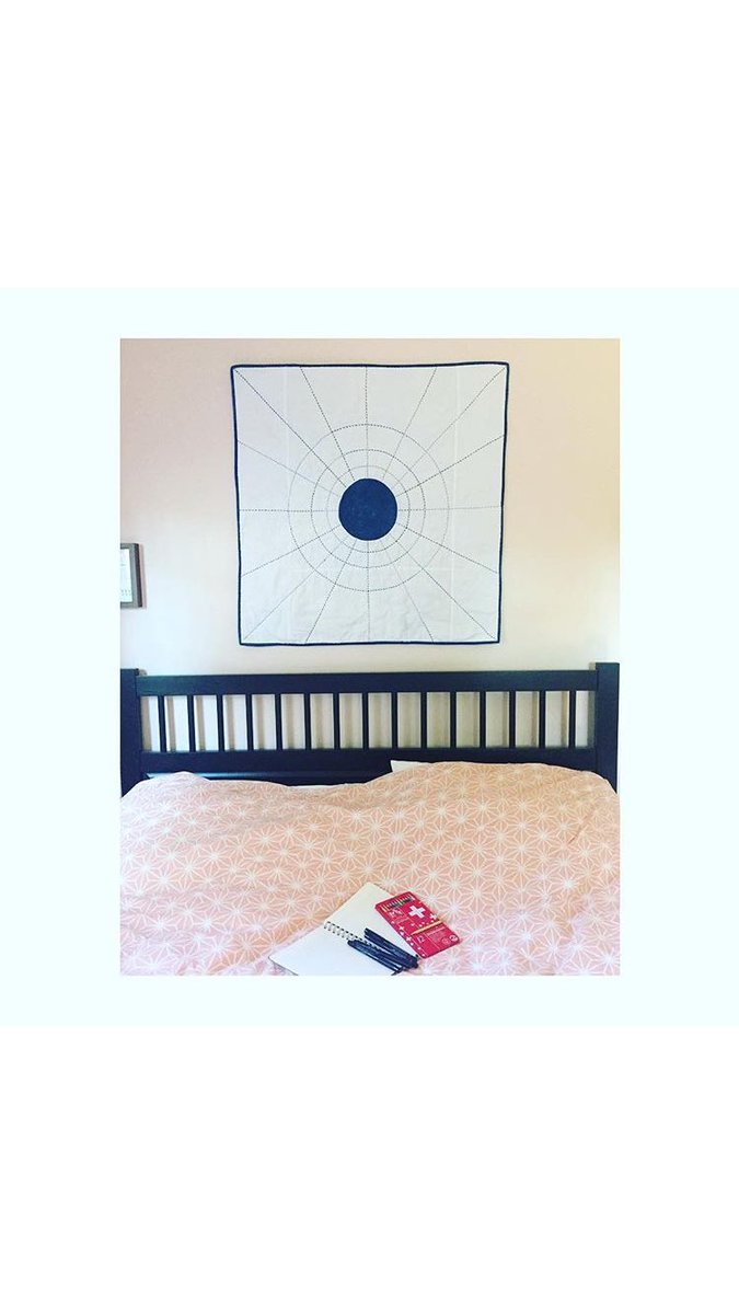FikaCraft's tweet photo. Eclipse Quilt No.2 #moderncraft #sodomino #wallhanging https://t.co/QsgMp11TVc