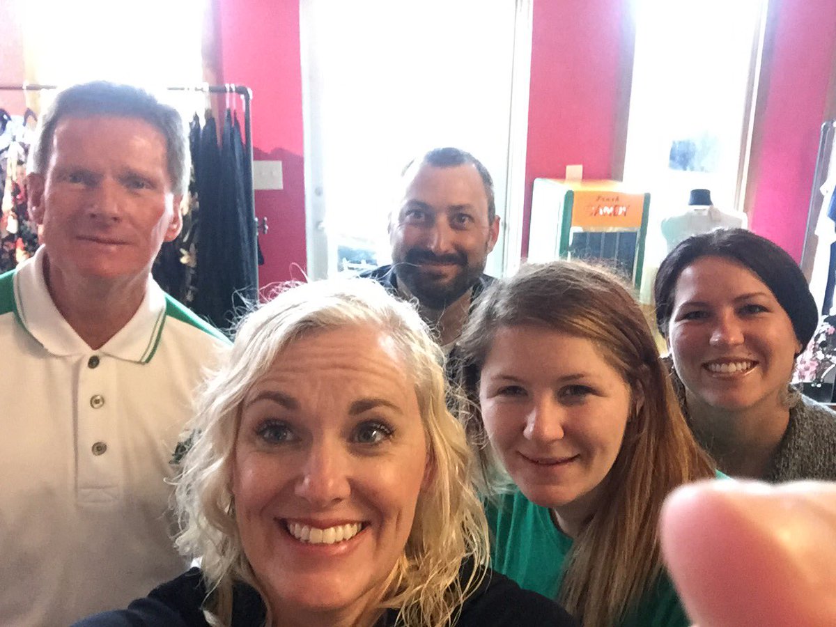 Mrs_Wynns's tweet photo. Swift &amp; Co, you are the 💚 of Azle! #azleISDway https://t.co/QZ8iD3O2VW