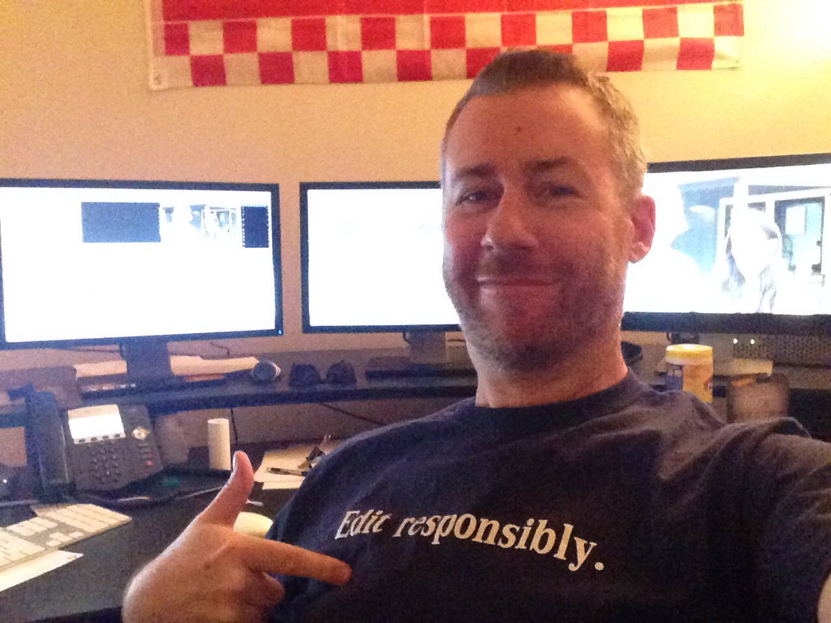 Editor66's tweet photo. Shout out to @twainrichardson for inspiring me to find his shirt and join the cause. #EditResponsibly #editorsunite https://t.co/rI3LbudK7J
