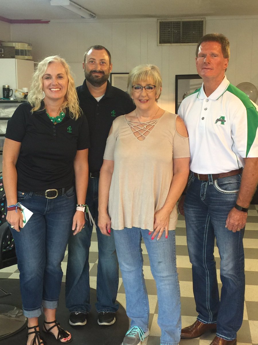 Mrs_Wynns's tweet photo. Hair Today, you are the 💚 of Azle! #azleISDway https://t.co/oVUoLhJI4R