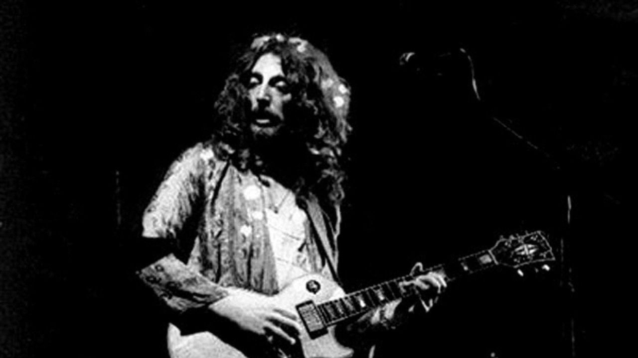 Happy birthday to Steve Hillage, who is 66 today! 