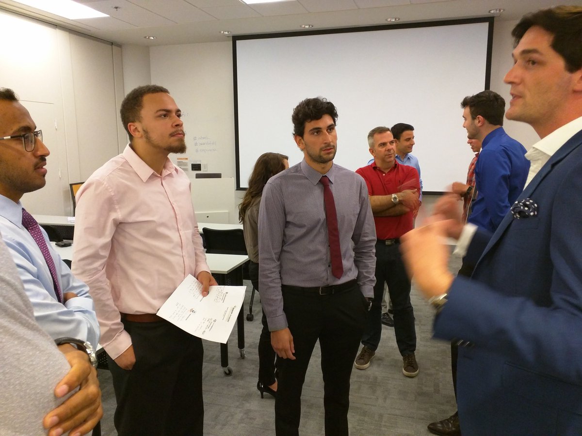 UMSL_EIC's tweet image. The #amerenaccelerator #interns have been matched w/ their #energstartups! Follow us to see their journeys together #umlaccelerate #ameren