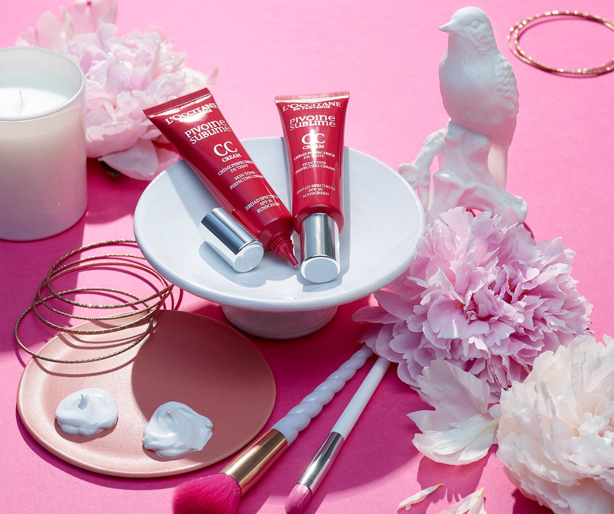 LOccitane_ES's tweet photo. ¡Tu piel siempre Luminosa con la #CCream #Pivoine 🌸 que la deja respirar y la protege del sol (SPF 20 ☀)! #LOccitane
https://t.co/WfUAEIBlFY https://t.co/l9UgqrhW9z
