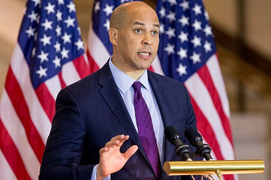 legal_marijuana's tweet photo. #CoryBooker introduced #MarijuanaJusticeAct bill to remove #marijuana from #ControlledSubstancesAct #LegalMarijuana https://t.co/bOd1ti7w5D https://t.co/XdQGIrgQlk