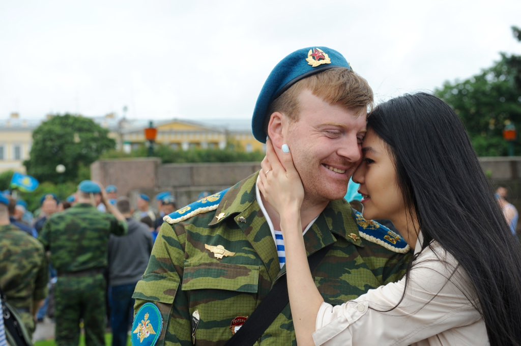 Военные картинки. Мир солдату. Солдр российской армии. Фото на военную тематику. Рисунок солдату.