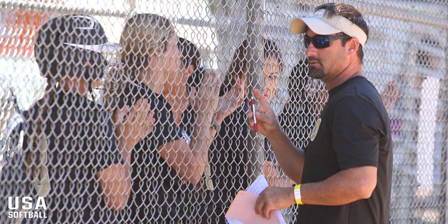 USASoftball's tweet photo. #USASoftball ACE Coach Education Program awards 15,000th coach of 2017: https://t.co/UmLVSDNbIQ https://t.co/nipWnf3KiI