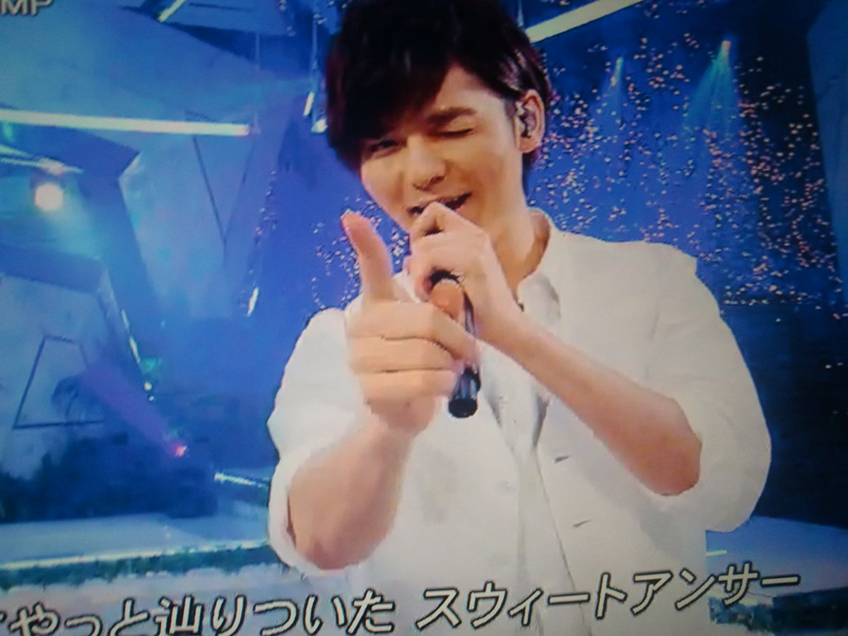 りりイチゴ Pa Twitter 光くんウインク2回目 Fnsうたの夏まつり Heysayjump 八乙女光 薮宏太 山田涼介 ウィークエンダー