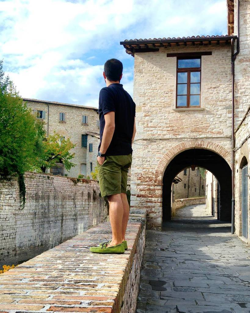 The mind is everything. What you think you become.
.
.
.
.
.
#gubbio #perugia #traveling #door #igersinposa #bridge #city #oldtown #town #u…