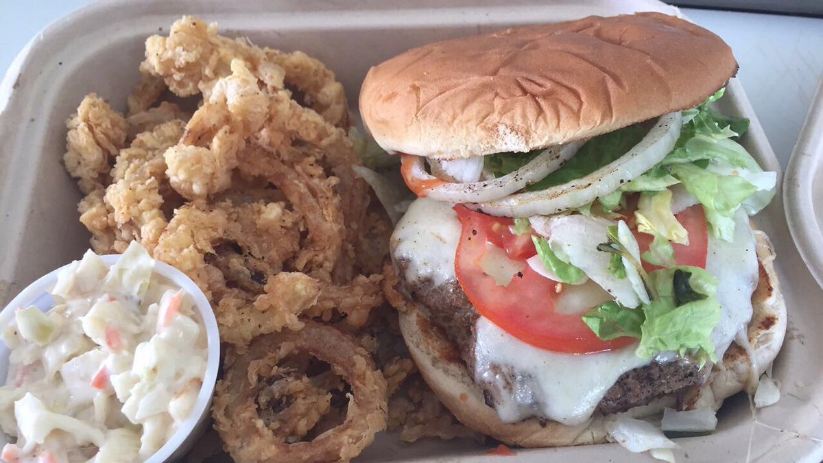 MySarcastic_Ass's tweet photo. Just a college graduate trying to put black owned food trucks on the map. 1 retweet could help my business grow 🤞🏾@HolyMolyBurgers https://t.co/vneo9Bt9GU