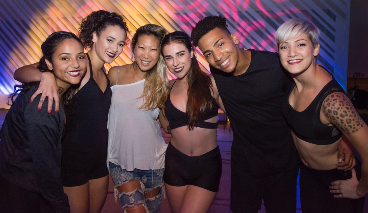 mosaic_dance's tweet photo. #WayBackWednseday to #PulsePoints with our #MDP fam ❤️#IAmMosaic #MDP2016 #Miami #NonProfit #SupportTheArts #Dance https://t.co/S9BkkrS1Cj