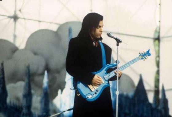 peter_lodder's tweet photo. @prince #Prince4Ever #RarePicAlert https://t.co/A7mPt7klRu
