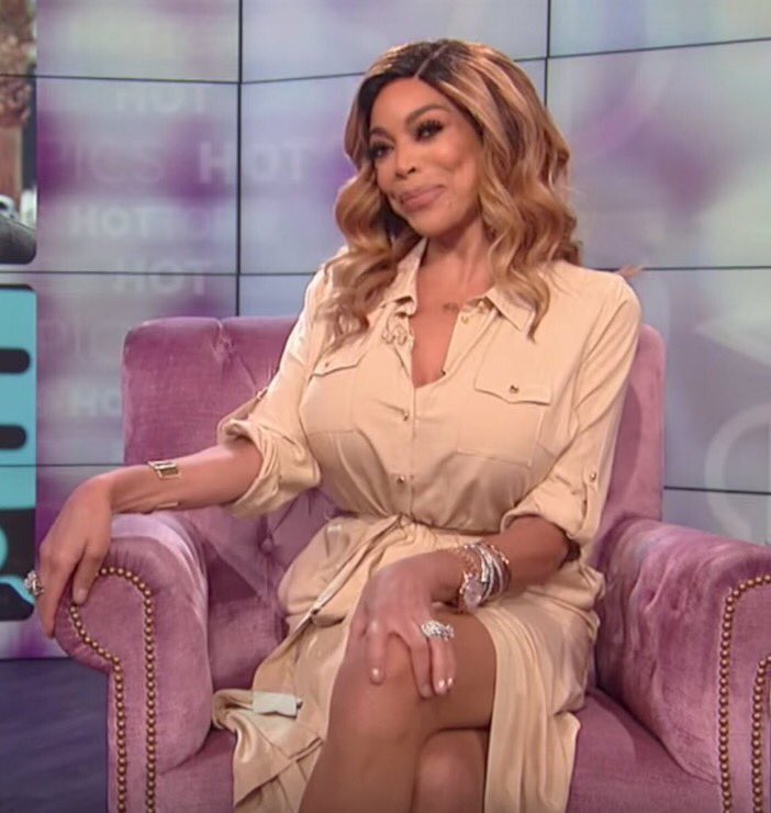 IoveIydaisies's tweet photo. Coming for Justin was prob one of Tomlinson's worst mistakes. He's getting dragged so much, not only by stan twit, but other artists aswell. https://t.co/eiAOMlomDI