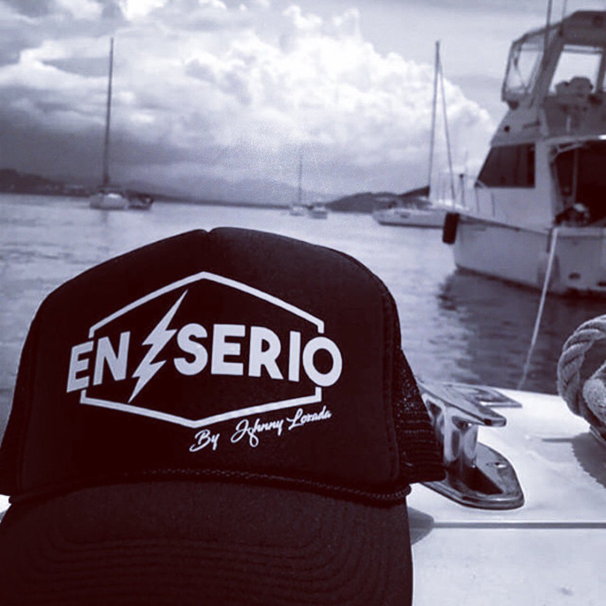 johnnylozada's tweet photo. #buenas tardes #Repost @ntjproduction 
En serio. Disponible en nuestra página web! Entra ya y adquiere la tuya! #enserio #Verano2017 #EsoEh https://t.co/ZWoVKGef2V