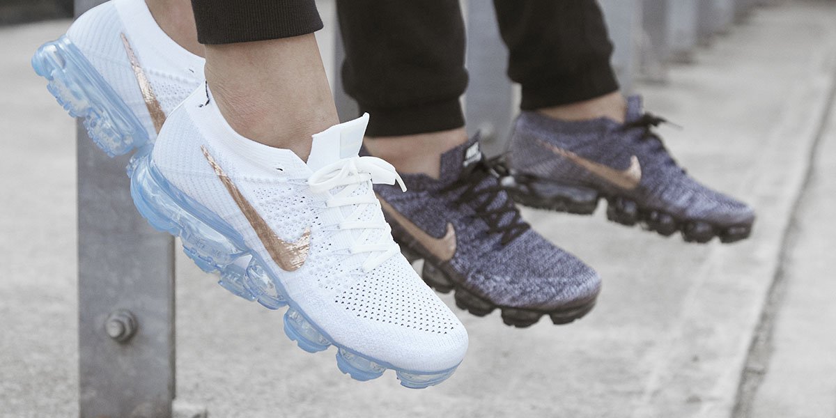 nike vapormax blue and gold