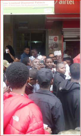 MigunaMiguna's tweet photo. Wherever the #IntegrityTeam went, the Majestic People of Eastleigh chanted, "@MigunaMiguna Boma Ye! #DrainTheSwamp!" https://t.co/zn9VlM9M2U