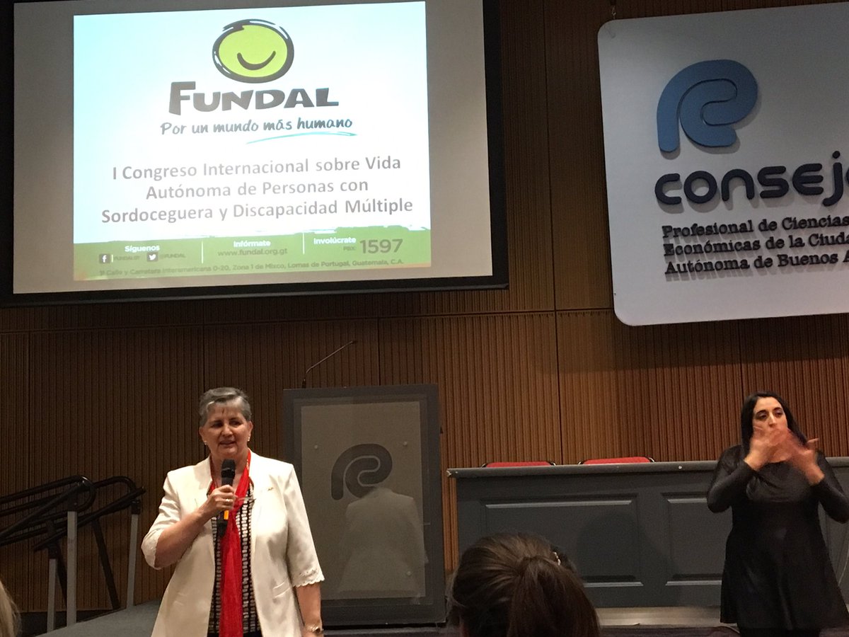 APSOCECAT's tweet photo. Grande #HellenBonilla presentando Instituto @FUNDAL por #Alex #ICongresoInternacional Argentina #APPSMA https://t.co/zISBOqyHS4
