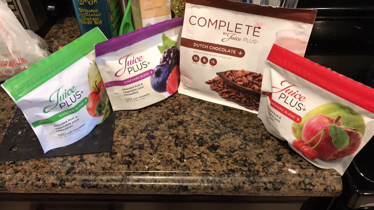 Sbonner97's tweet photo. Everyday starts with this! #completeshake #JuicePlusChewables #WholeNutrition https://t.co/hysLgBomyf