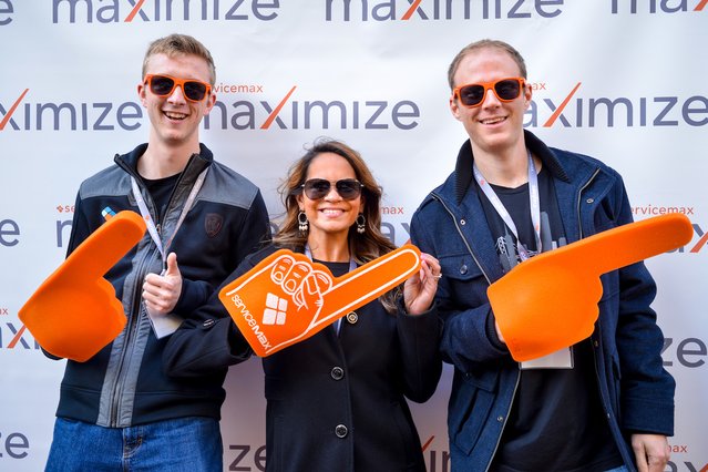 ShannonRevo's tweet photo. Take a look at the top 5 reasons why every field service leader should attend #Maximize17! @Servicemax https://t.co/rJEVWcZjkb https://t.co/KWWLFohE6c