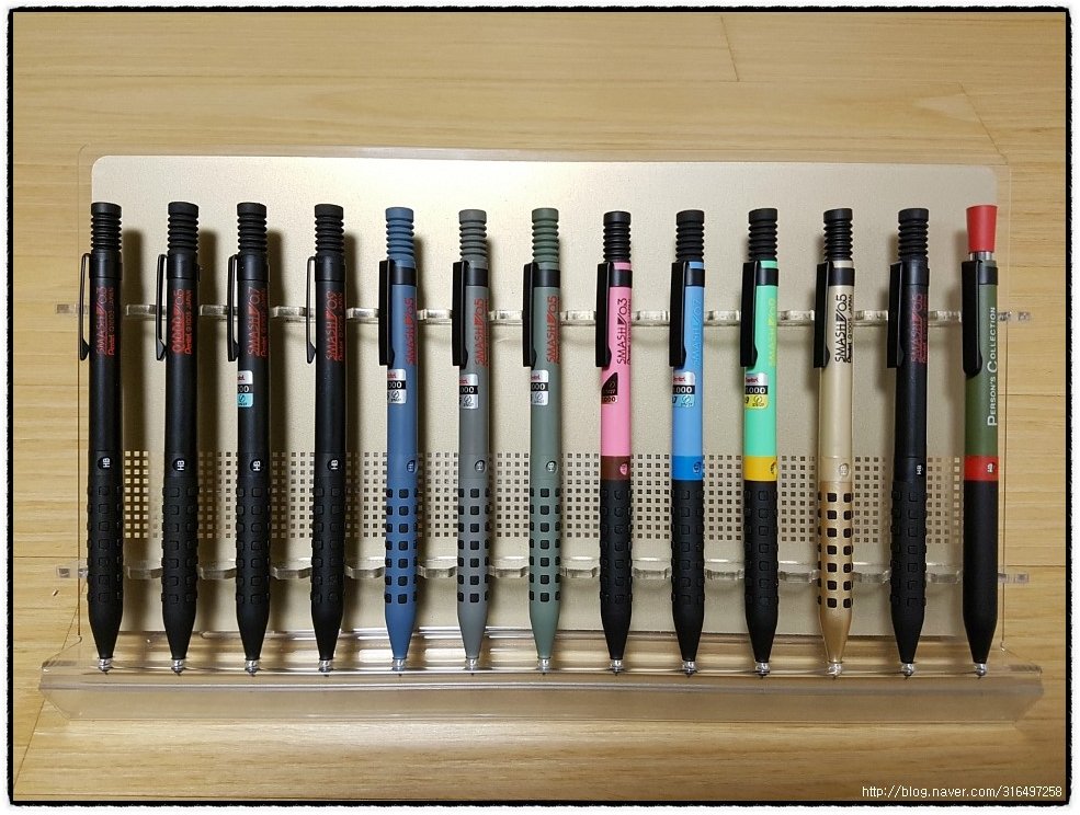 Cuirassier Twitter પર ヤフオクです 当時 韓国にはスマッシュシャープペンシルの公式の流通ルートがありませんでした 日本内で流通したが 情報が希少します ヤフに1年に1 2回ほど登録されたが 最近は私も見た記憶がないです 韓国の収集家たちが5 6本を持っ Cuirassier Twitter પર ヤフオクです 当時 韓国にはスマッシュシャープペンシルの公式の流通ルートがありませんでした 日本内で流通したが 情報が希少します ヤフに1年に1 2回ほど登録されたが 最近は私も見た記憶がないです 韓国の収集家たちが5 6本を持っ
