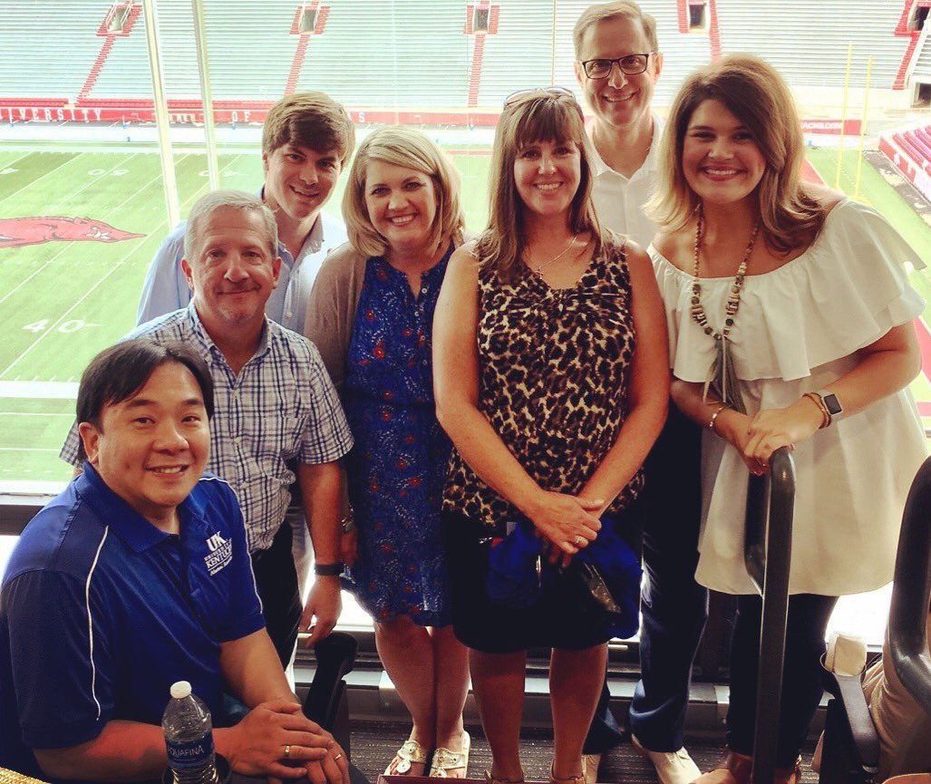 jilliannerenee's tweet photo. Reppin' the #bbn @apsec17! Kudos to this year's host school @arkansasalumni on a job well done! πΊπ·πβ€οΈ#APSEC17 https://t.co/r0prt4QUmg