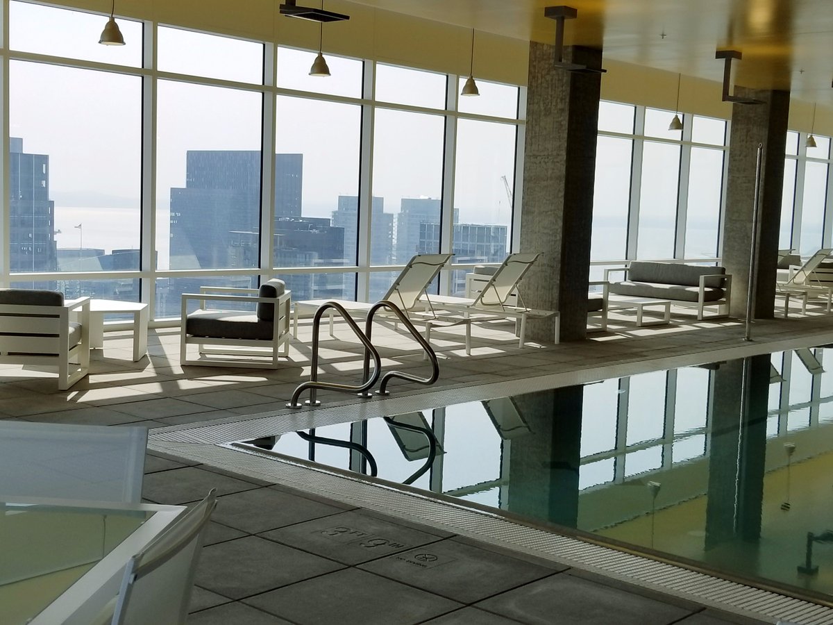 KinectsTower's tweet photo. Imagine an afternoon in the Seattle sunshine!
#rooftoppool #urbanliving #kinectyourlife #kinects #securityproperties #kinectstowerseattle https://t.co/FkeK8MxzfN
