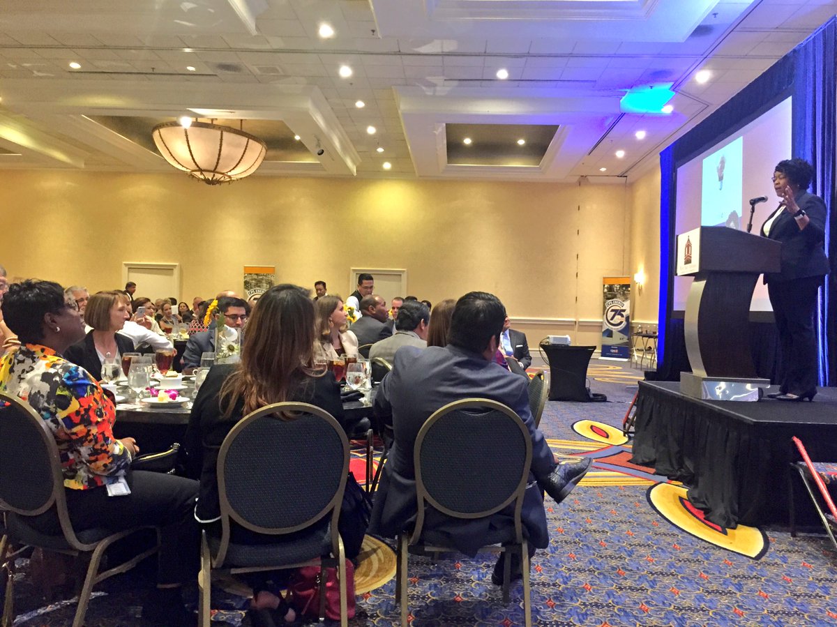 SABJEnergy's tweet photo. CPS Energy CEO Paula Gold-Williams delivers her "State of Energy" address to the West San Antonio Chamber of Commerce #SATX https://t.co/V61a7UQRKs