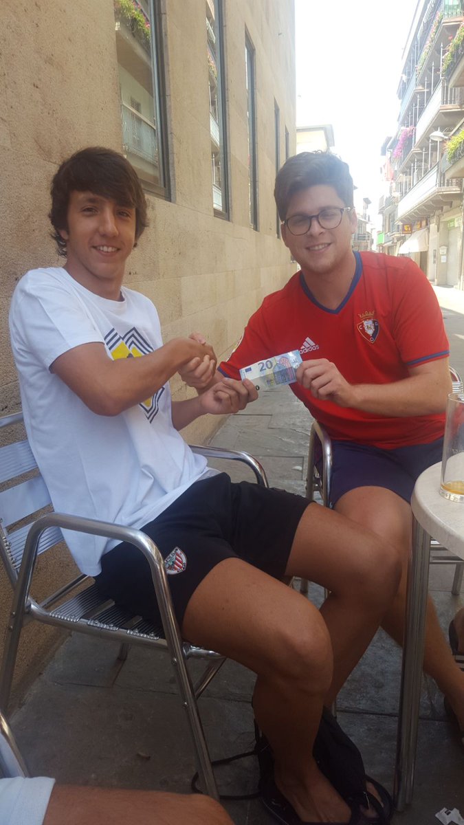 Damos la bienvenida oficial a <a href="/gomara_garcia/">Monique Gomara Garcia</a> a esta nuestra familia...! Llega tras pagar su cláusula de rescisión.