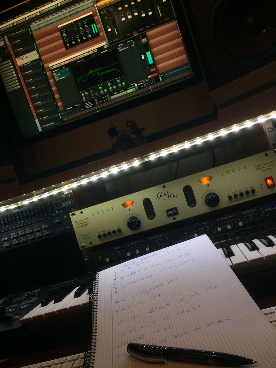 pablo_gaez's tweet image. Audio listo... Ahora es el turno del productor de vídeo.  #music #cubase #steinberg #goldmike #studio #recording #vigo #spain #galicia