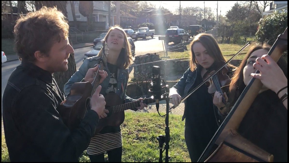 Thrilled to #premiere this brand new #musicvideo from <a href="/korbykorby/">korby</a>, featuring the added talent of <a href="/LulaWiles/">Lula Wiles</a>! ow.ly/y3h030e64UA