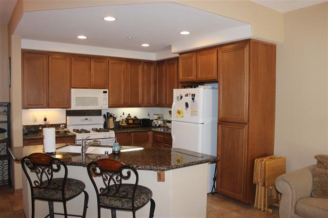 DistinctiveProp's tweet image. Just Listed in San Marcos!
Call Phil Johnson (760) 613-0265
Click Below for More Photos
2 Bedroom 2.5 Bath
$419,000
distinctivepropertiesinc.com/821-almond-roa…