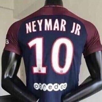 ActuFoot_'s tweet photo. D'après @parisunited6, Neymar devrait porter le numéro 10.
Javier Pastore récupérerait le numéro 27. https://t.co/HfHZAvbAss