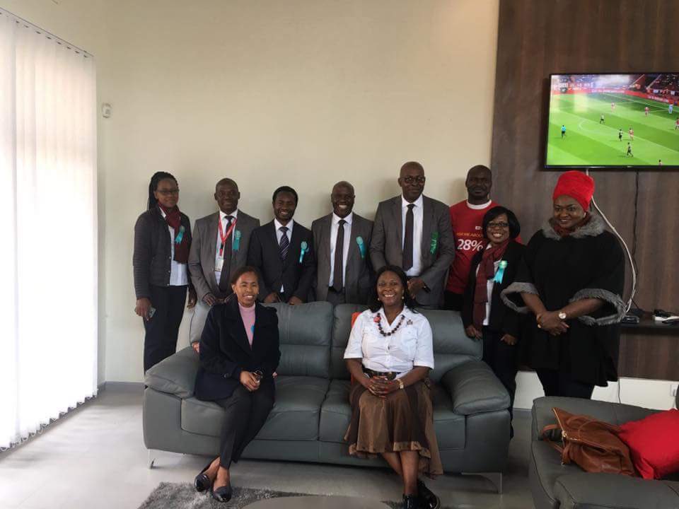 zanacoplc's tweet photo. Minister of Commerce, Trade and Industry Margaret Mwanakatwe with the Zanaco team.#ZanacoRocks https://t.co/QDlCCSopCE