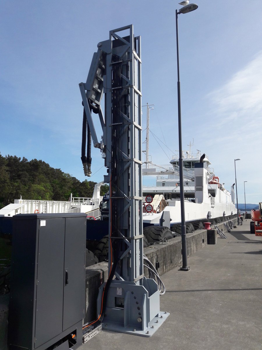 CableTechnology's tweet photo. Video of the Week – How to install a safe shore #power supply https://t.co/TdrJLMtikT #chainflex #cables #energy #cablechains https://t.co/KNVQ0en6wU