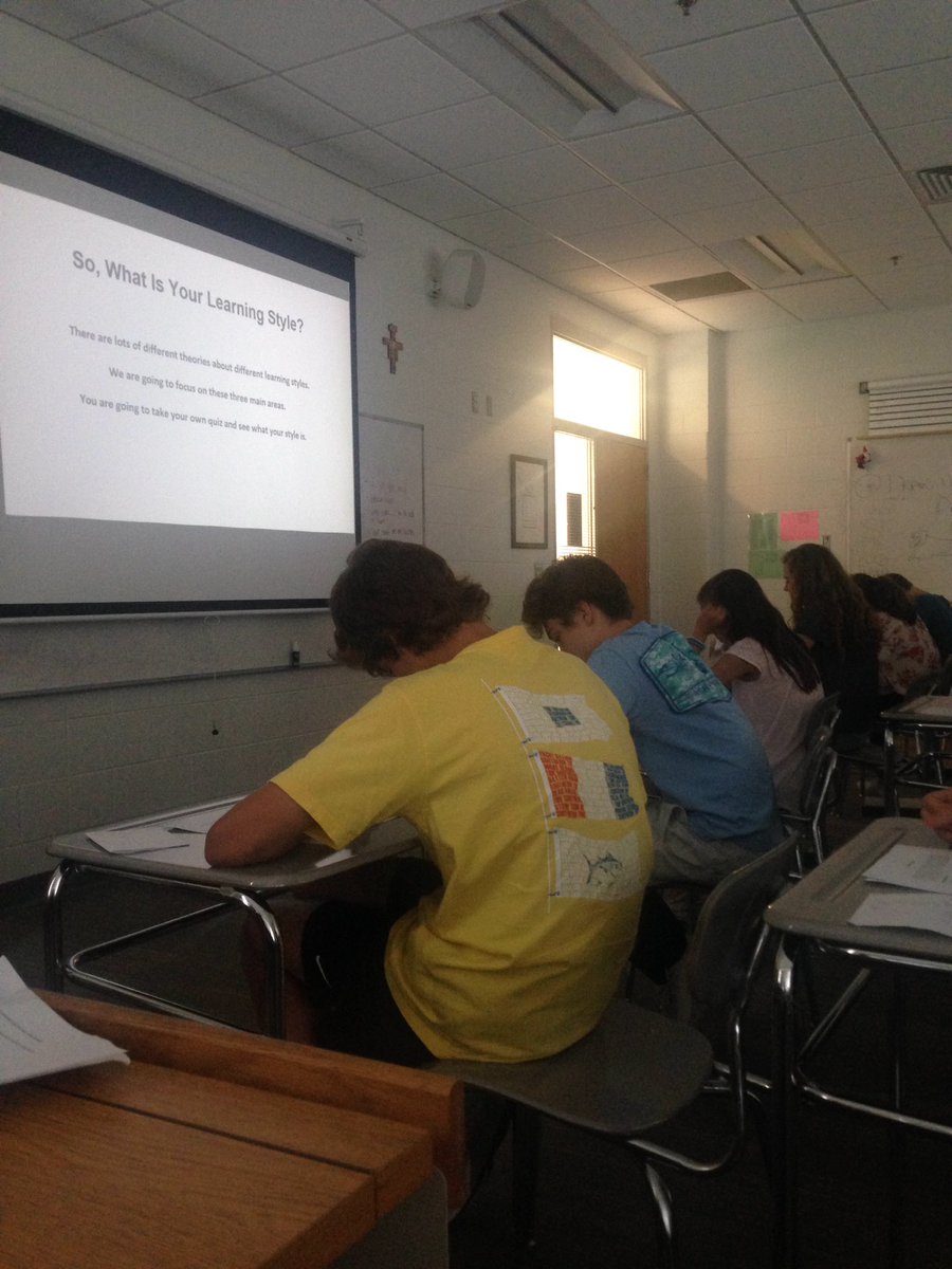 Phillip__Tobin's tweet photo. I'm looking for a mind at work! @news_cghsnc #freshmenfocus https://t.co/c2vrEakz4r