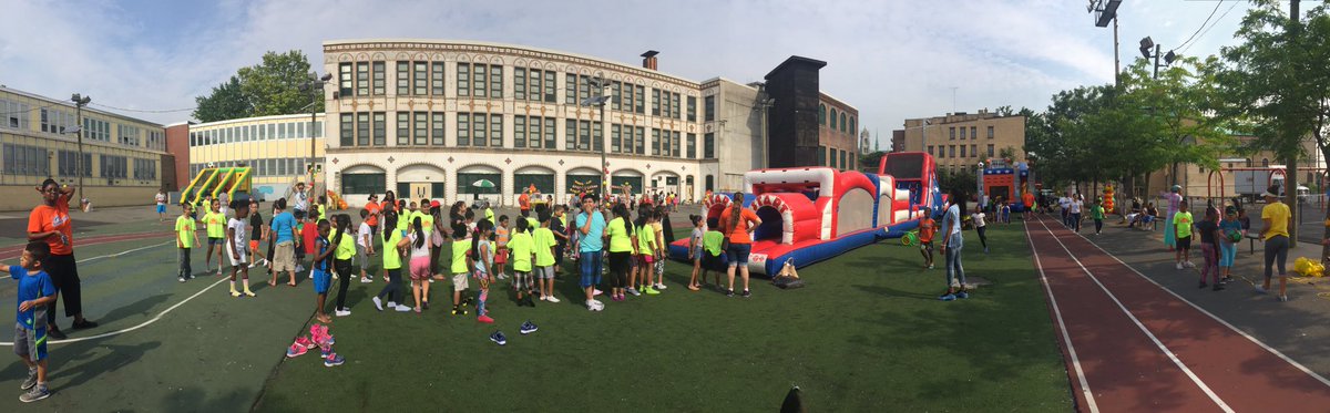 McK_SummerPlus's tweet photo. It's FUN DAY! #NPS #NPSELT  #Newark #NJ #NewJersey #SummerFun  #ELT 
@ELT_Newark https://t.co/KZTpx6V4bC