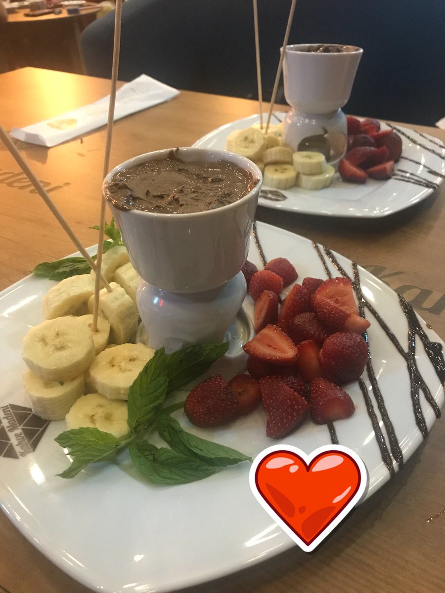 BernaEVRANLI's tweet photo. Fondúuü (at @KahveMadeniCom in Nilüfer, Bursa) https://t.co/iPpZG5D1jN https://t.co/3XFA7kVlLu