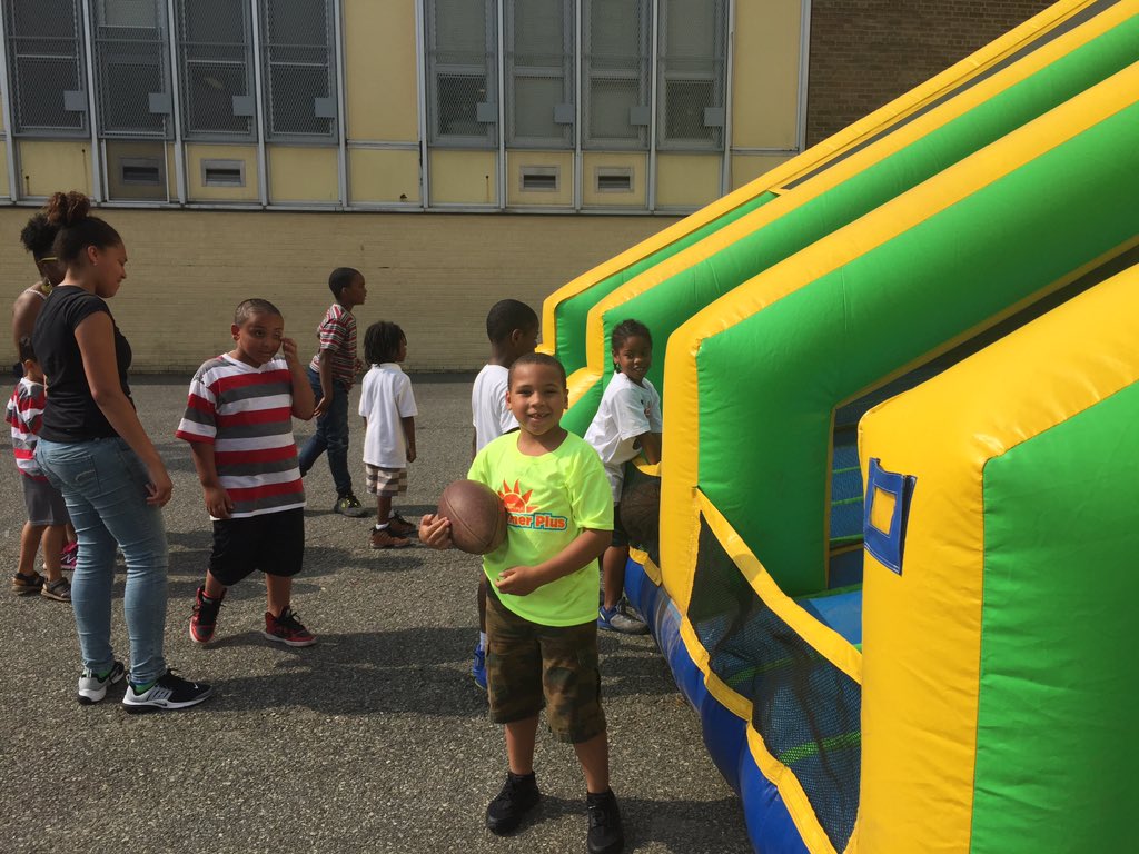 McK_SummerPlus's tweet photo. It's FUN DAY! #NPS #NPSELT  #Newark #NJ #NewJersey #SummerFun  #ELT 
@ELT_Newark@ https://t.co/6ImRMw7XQF