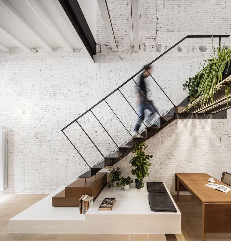 Dapperschoice's tweet photo. La Diana Residence, #Barcelona by RÄS Studio.

#Photography by Adrià Goula. #architecture https://t.co/8Lcu7z9EgH