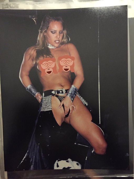 Some never before seen featuring photos too! https://t.co/mTsx1u4LEV<a href="/tag/dedicated"class="tags"><span>#dedicated</span></a><a href="/tag/craycray"class="tags"><span>#craycray</span></a>