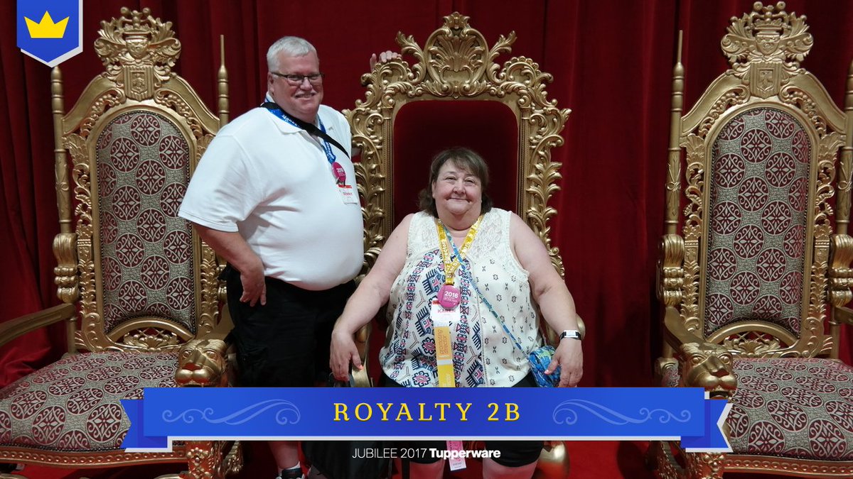 2paychecks's tweet photo. #TWJubilee https://t.co/ezN7JhWCu7