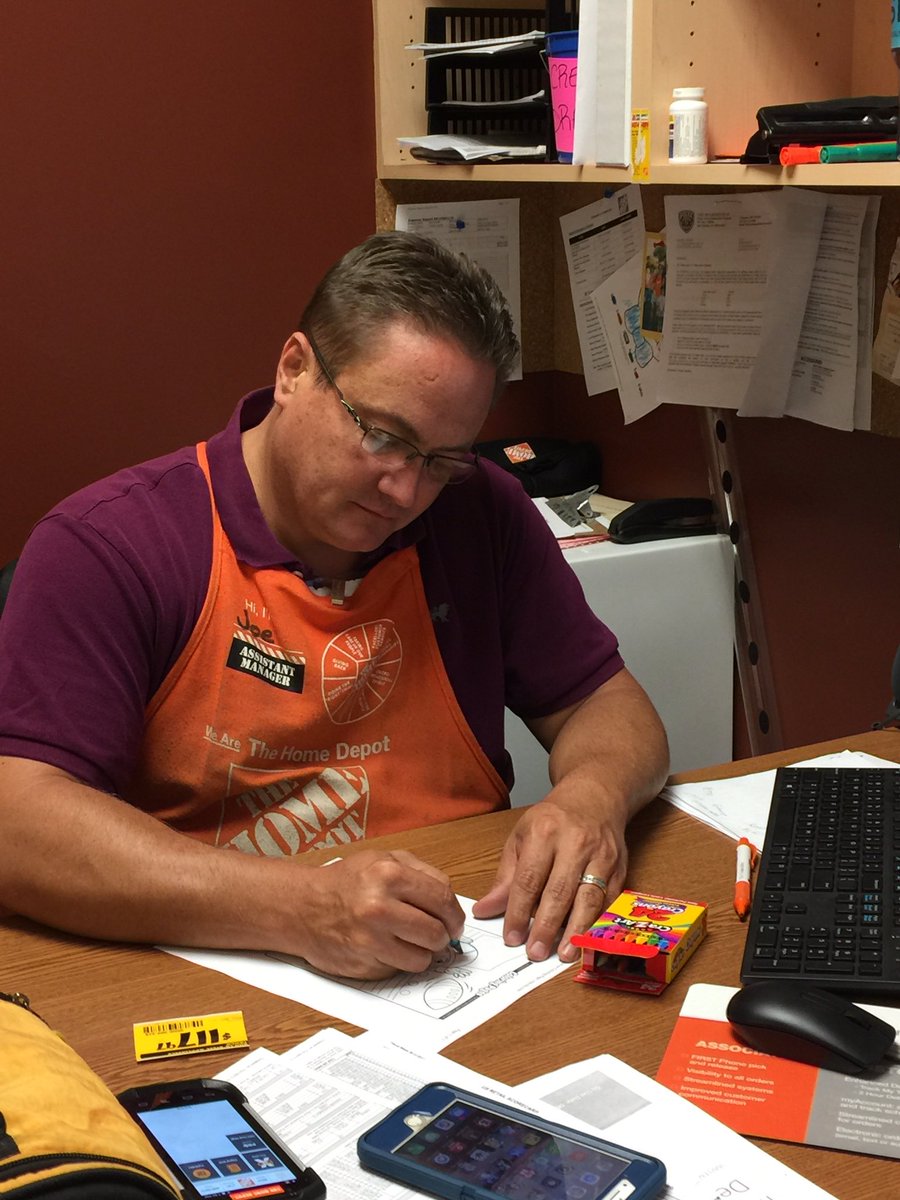 shellytodd23's tweet photo. Take the time to do some coloring at 2034!!!😀#MWAUG2017 @PatrickRushing9 @mlindsey1223 https://t.co/Foov3vkS81