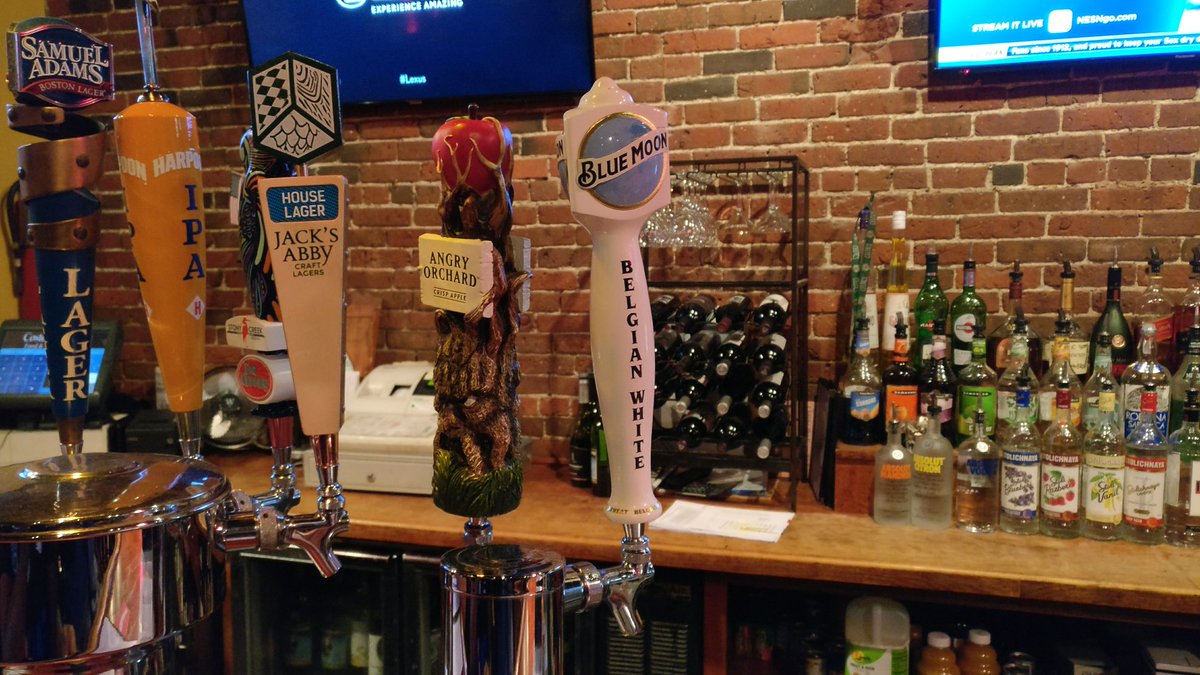 ENIGMUE's tweet photo. #RetroMenu #TwoRoads #HoneyWhiteIPA (at @CostellosTavern in Jamaica Plain, MA) https://t.co/lhI6JKl62D https://t.co/Ep4dKcWVfc