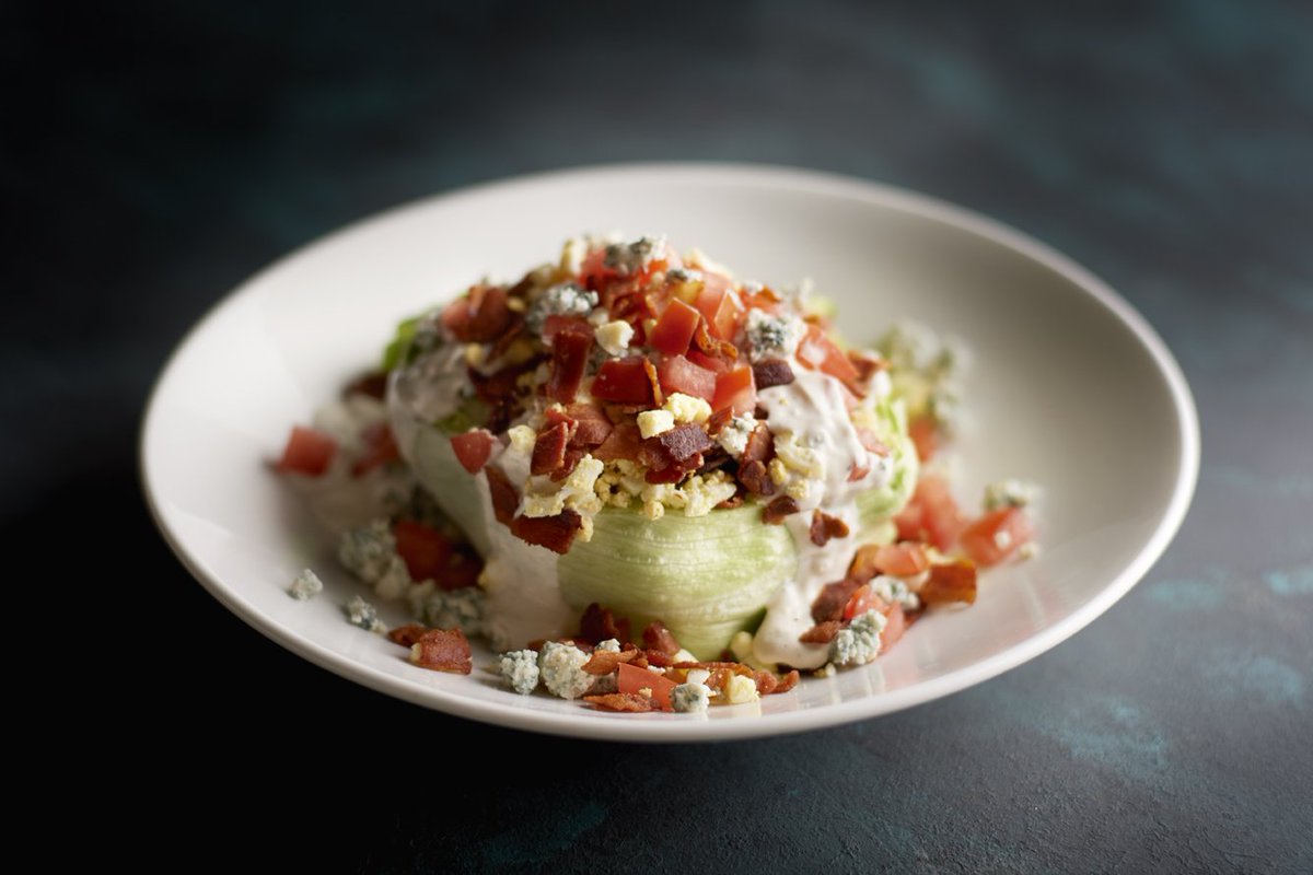 MortonsMexCity's tweet photo. Toda ensalada merece un poco de Tocino. https://t.co/61DYNRBguA