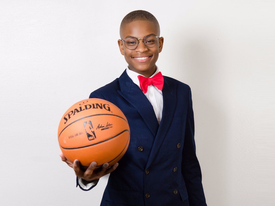 Brendan_Lopes's tweet photo. The 15-year-old CEO mentored by Daymond John inked a 7-figure deal to make bow ties for the NBA https://t.co/4Di3EOxx2k https://t.co/t516R2Ppm9