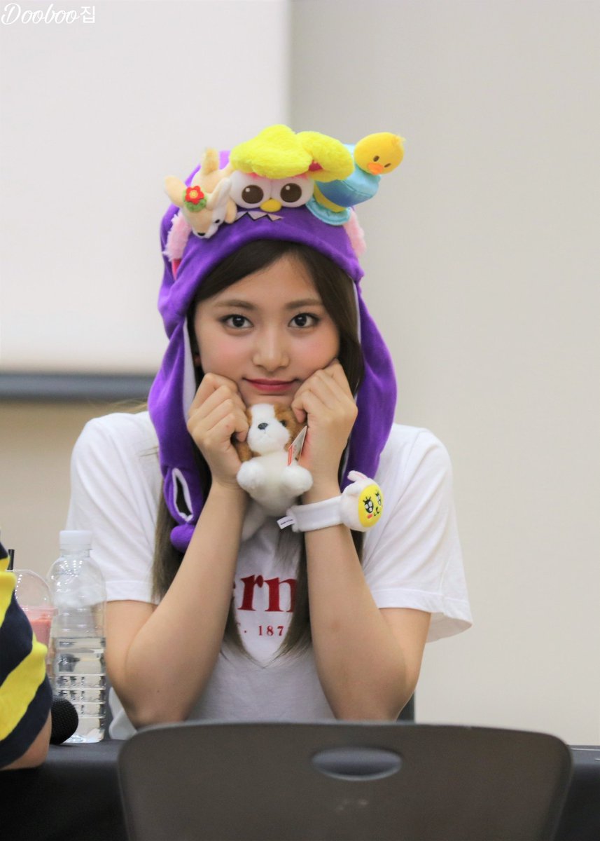 Ericswag_2014's tweet photo. 2017.5.25
쯔위 두부두부~
#TWICE #TZUYU #트와이스 #쯔위 https://t.co/CNH1SXPI3Y