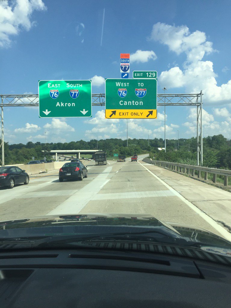 LT_21's tweet image. On my way!! @ProFootballHOF