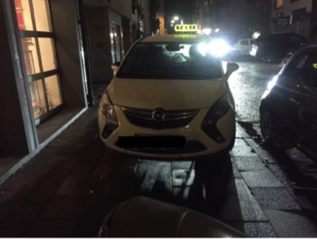 DasMussWeg's tweet photo. Gerade in #Köln in #Engelbertstr.: https://t.co/lPpXQOhu3Y